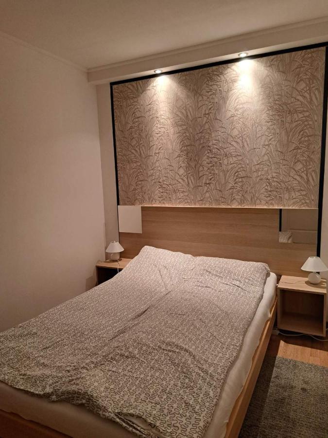 Nefelejcs Vendeghaz Hotell Balatonkenese Eksteriør bilde